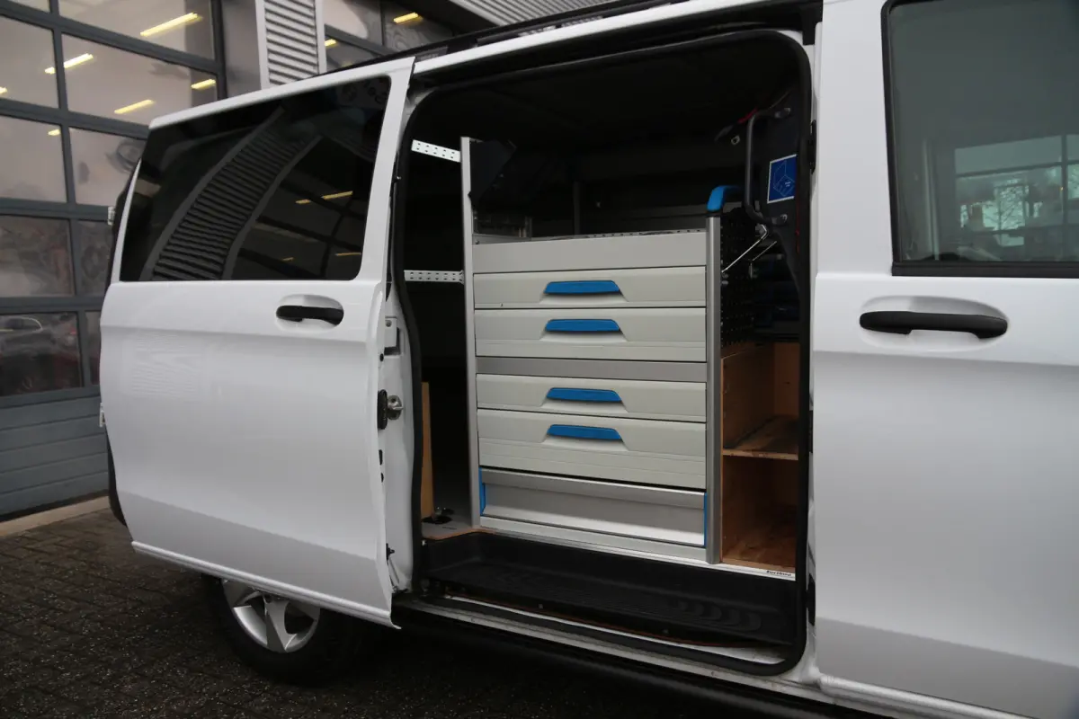 119 CDI | Aut. | 4Matic / 4x4 | Werkplaats inrichting | Cruise | Airco..