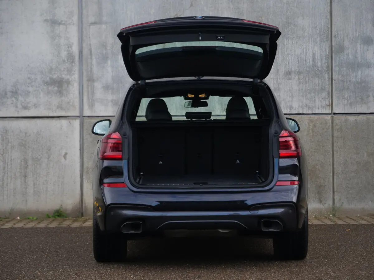 M40i xDrive High Executive | panorama | keyless go&entry | trekhaak | zeer nette staat.