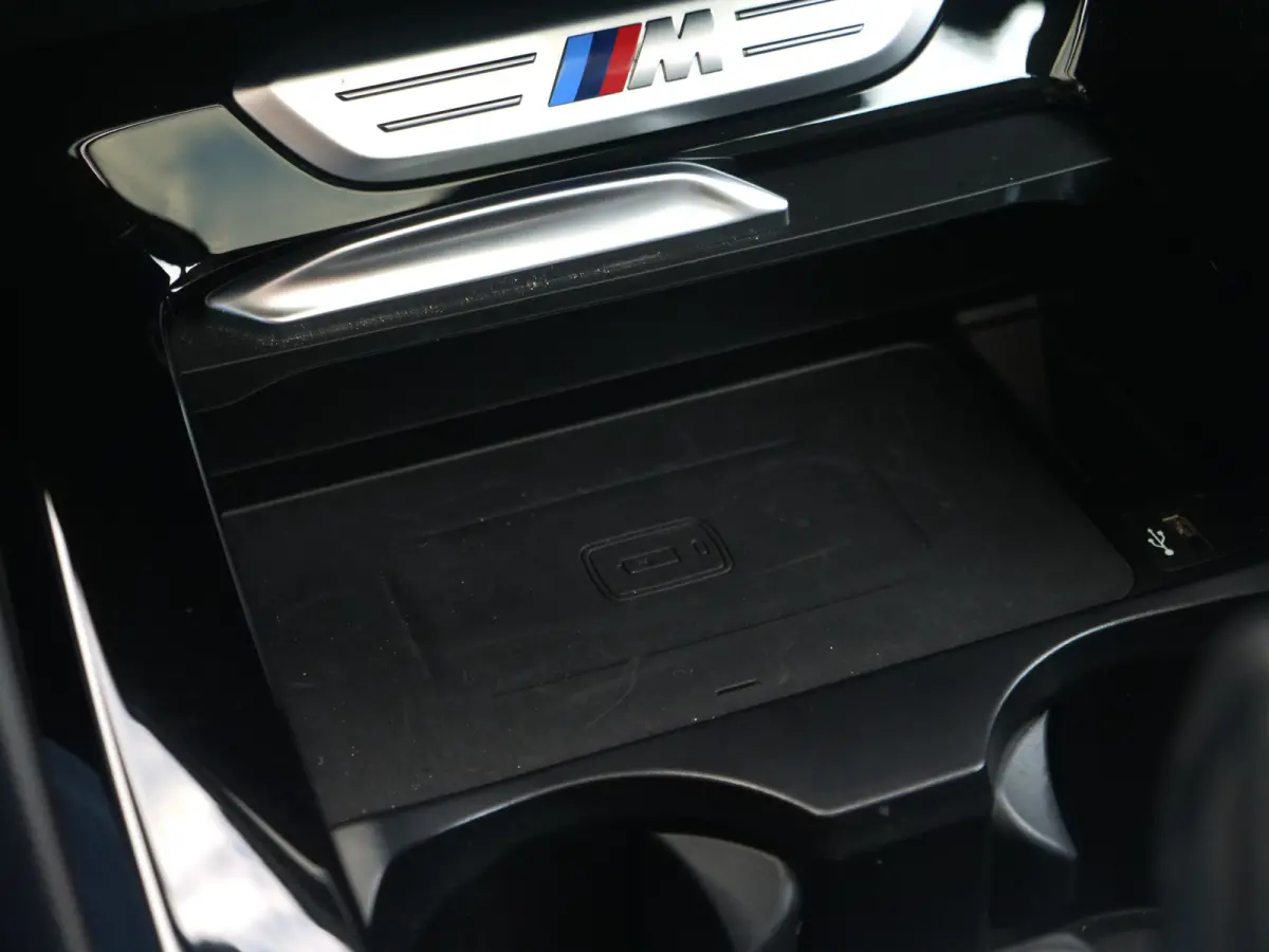 M40i xDrive High Executive | panorama | keyless go&entry | trekhaak | zeer nette staat.