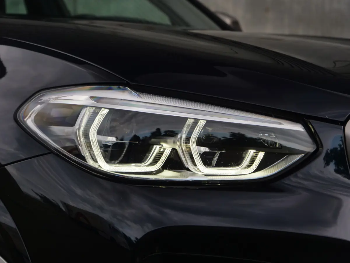 M40i xDrive High Executive | panorama | keyless go&entry | trekhaak | zeer nette staat.