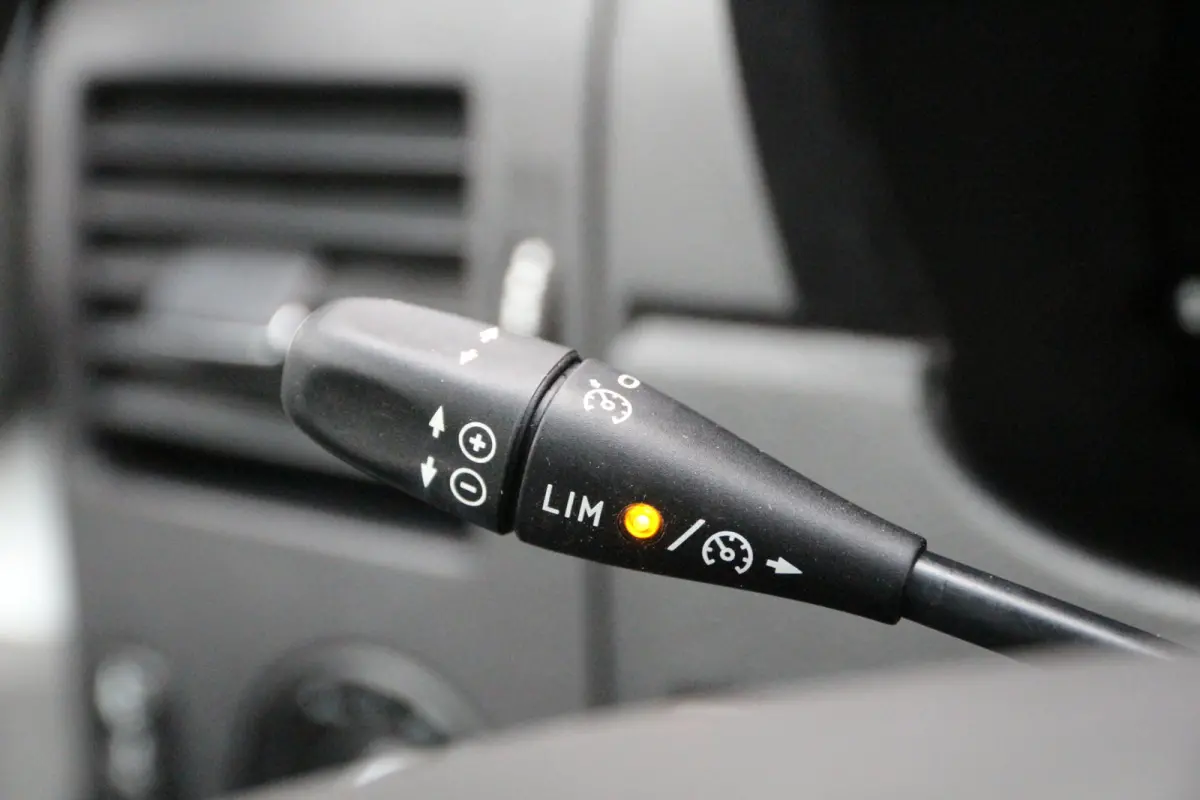 516 CDI | Aut. | 4x4 | ZG1 | Euro 6 | Open laadbak | Cruise | Airco..