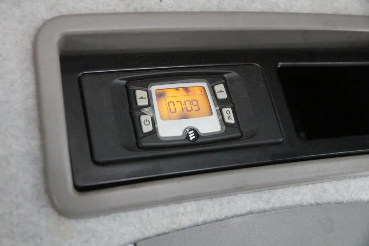 516 CDI | Aut. | 4x4 | ZG1 | Euro 6 | Open laadbak | Cruise | Airco..