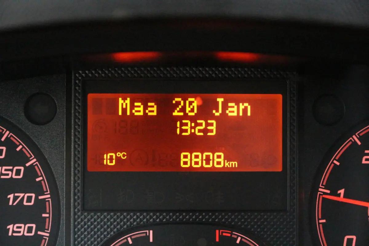 2.2 BlueHDi 140 | DC | L2H2 | 8.800KM | Navi | Camera | Cruise | Airco..