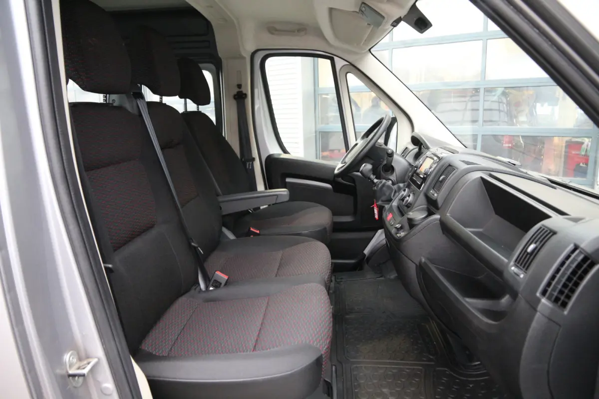 2.2 BlueHDi 140 | DC | L2H2 | 8.800KM | Navi | Camera | Cruise | Airco..