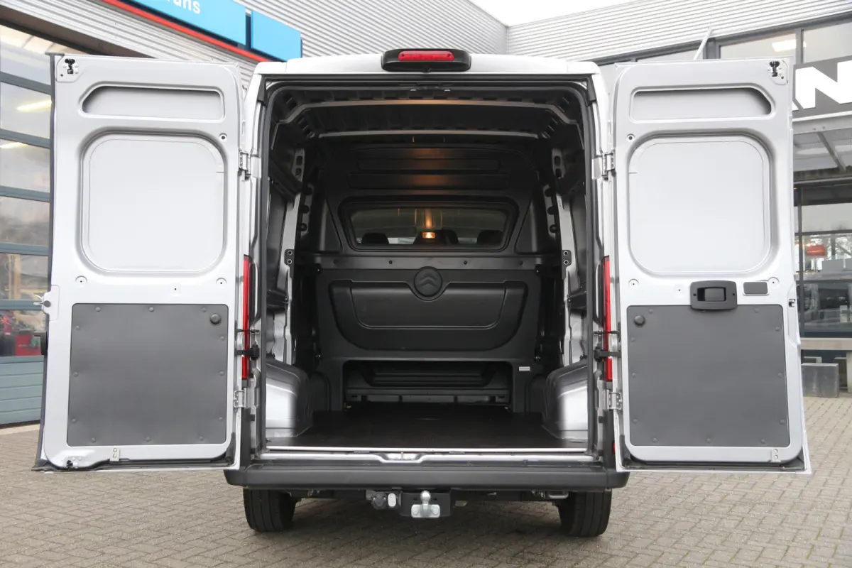 2.2 BlueHDi 140 | DC | L2H2 | 8.800KM | Navi | Camera | Cruise | Airco..