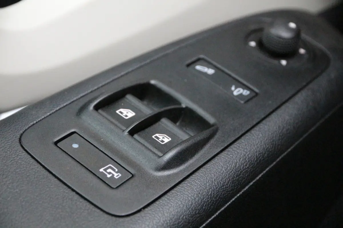 2.2 BlueHDi 140 | DC | L2H2 | 8.800KM | Navi | Camera | Cruise | Airco..