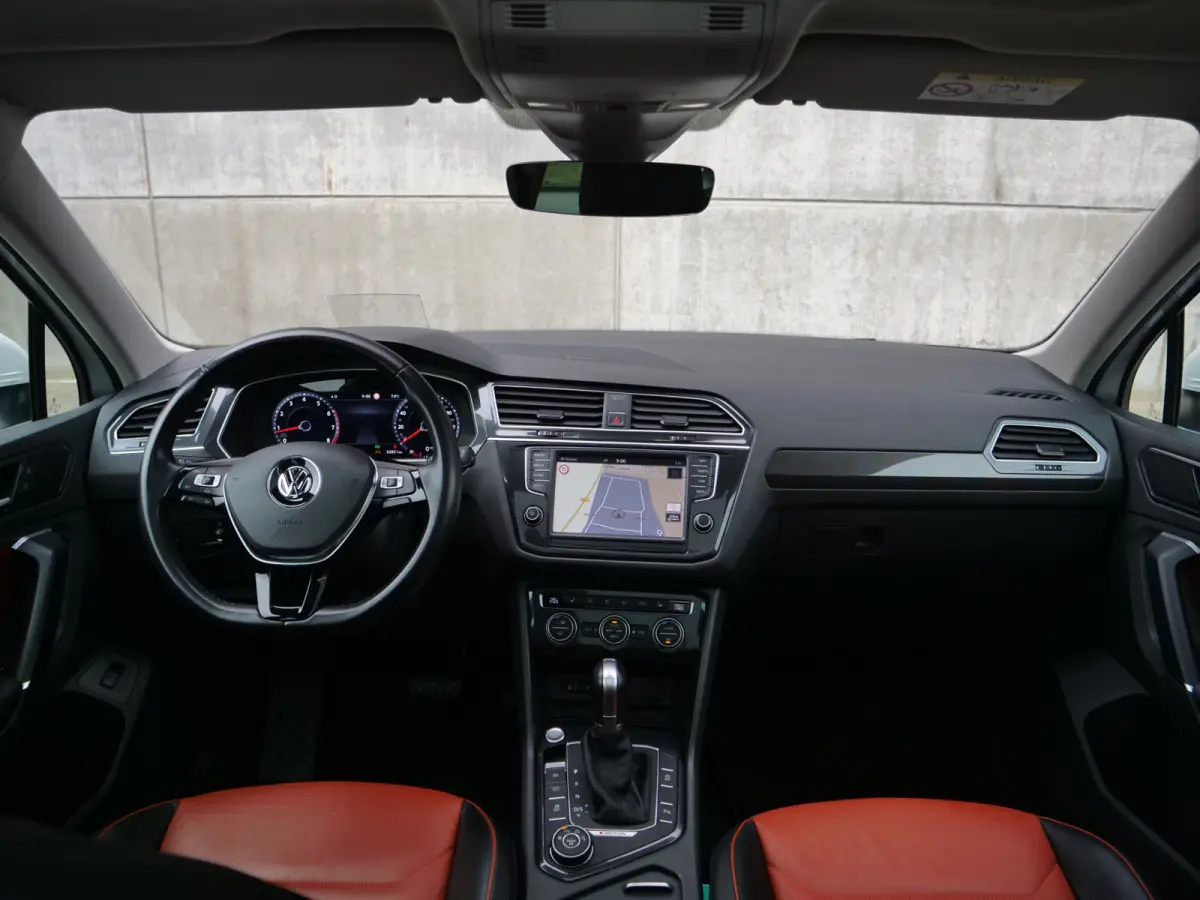 2.0 TSI 4Motion Highline | R-line | panorama | leder | keyless go&entry.