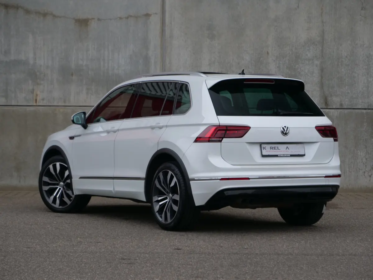 2.0 TSI 4Motion Highline | R-line | panorama | leder | keyless go&entry.