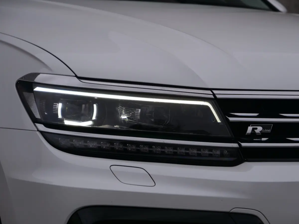 2.0 TSI 4Motion Highline | R-line | panorama | leder | keyless go&entry.