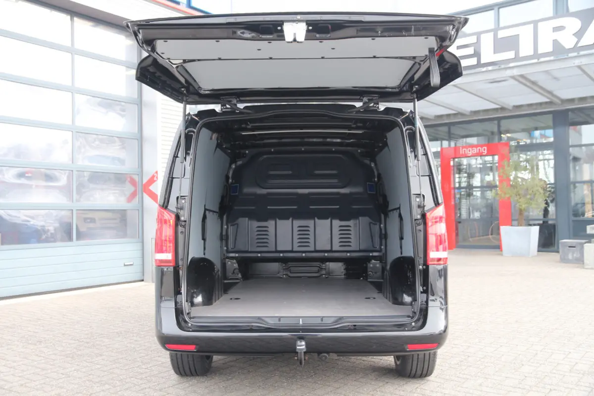 190PK CDI | Aut. | 2x Schuifdeur | KAR-edition | Cruise | Airco..
