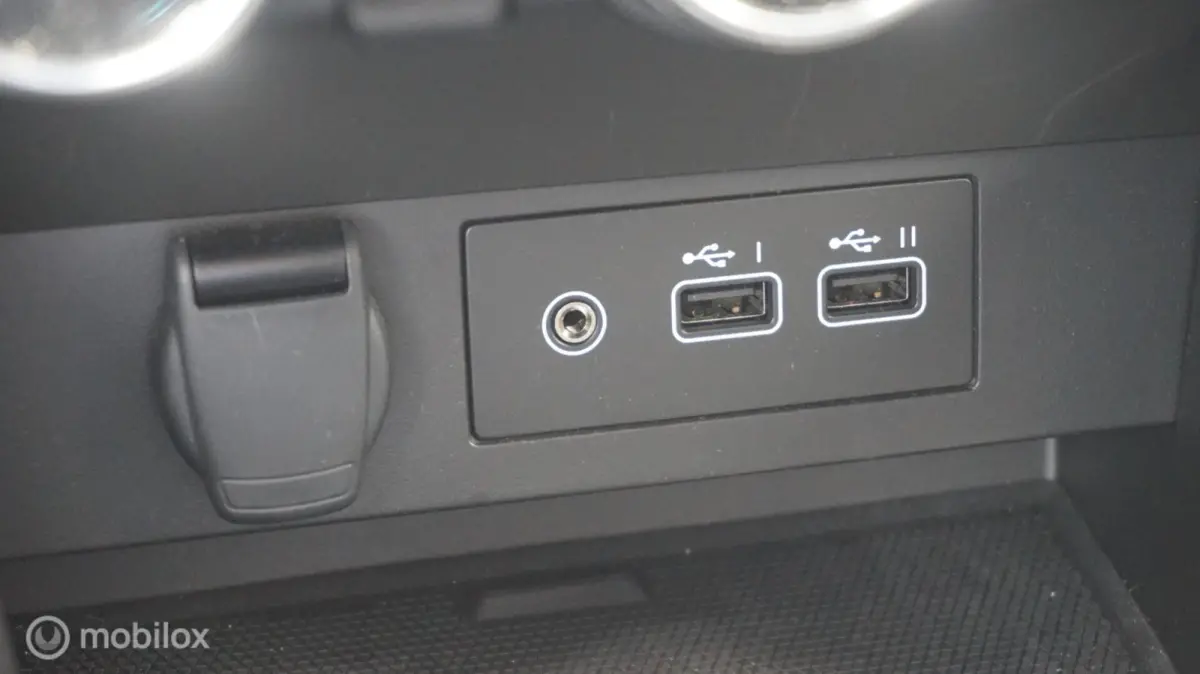 1.0T MT Intense Apple Carplay/Android Auto | Cruise Control | Climate Control
