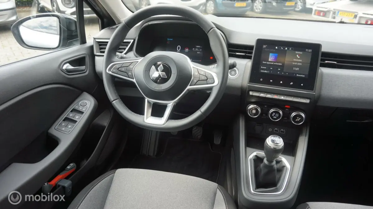 1.0T MT Intense Apple Carplay/Android Auto | Cruise Control | Climate Control