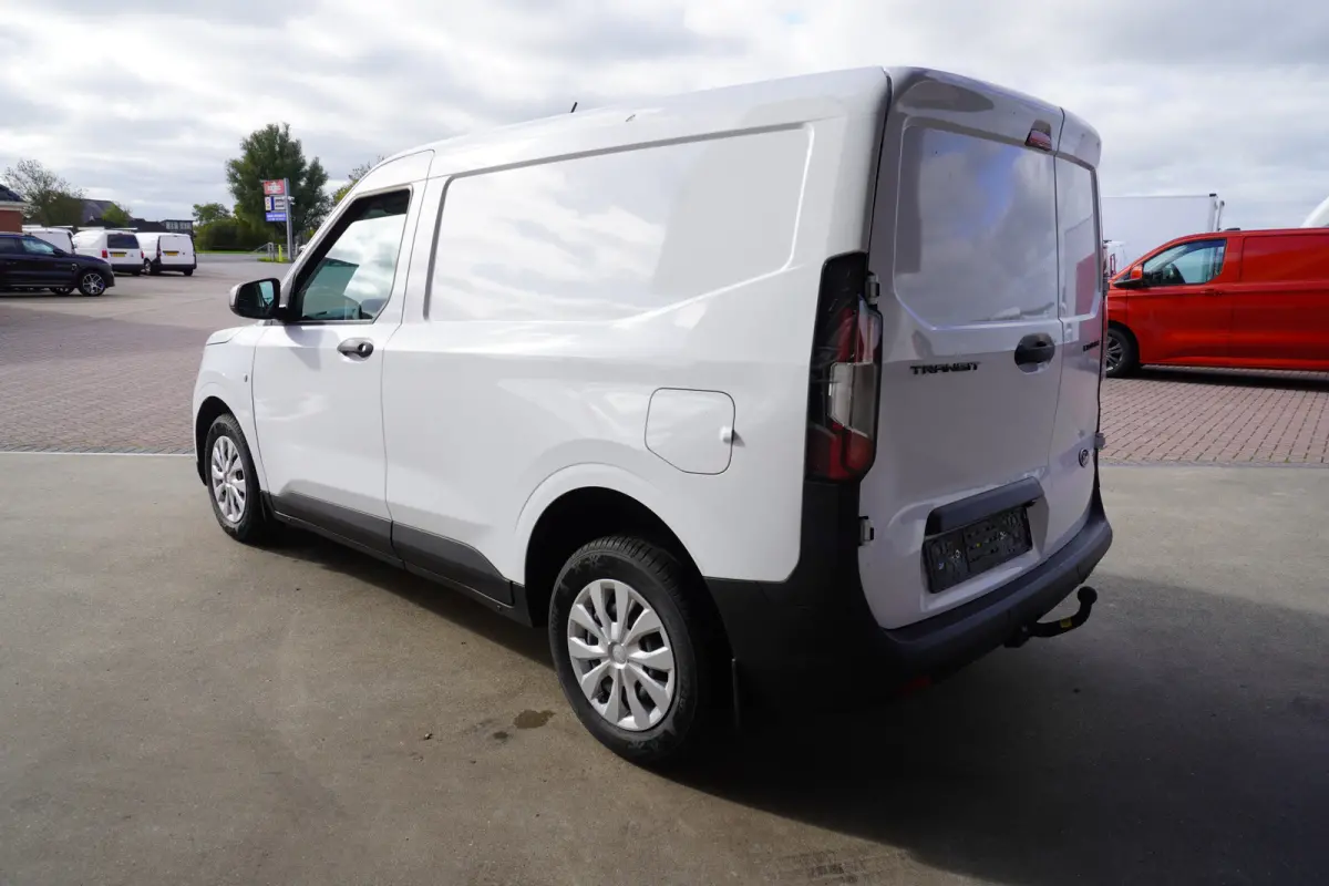 1.0 EcoBoost 125PK Trend Benzine Automaat Nr. V195 | Airco | Cruise | Trekhaak | Apple CP- Android auto
