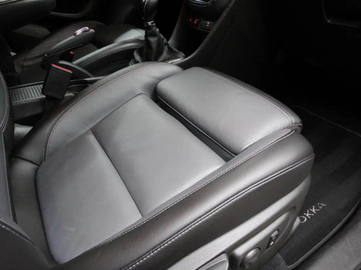 1.4 T Innovation Leder/ Schuifdak/ Xenon/ Camera