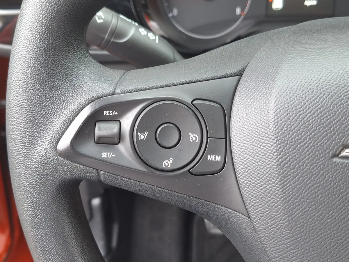 1.2 Edition /Navi/Apple/Android/Cruise/1e Eig/Garantie