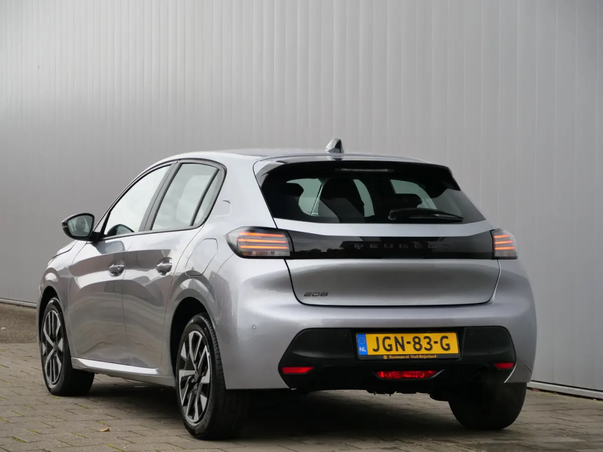 1.2 PureTech 100 Pk Active Apple Carplay / Navigatie / DAB / PDC