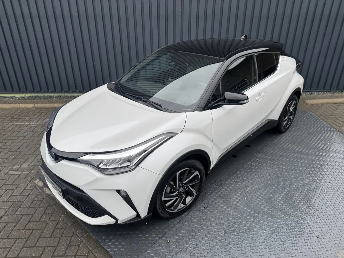 2.0 Hybrid Bi-Tone | Draadloos Apple Carplay/Android auto | PDC V+A | BSM | 10jr GARANTIE | Rijklaar!!!