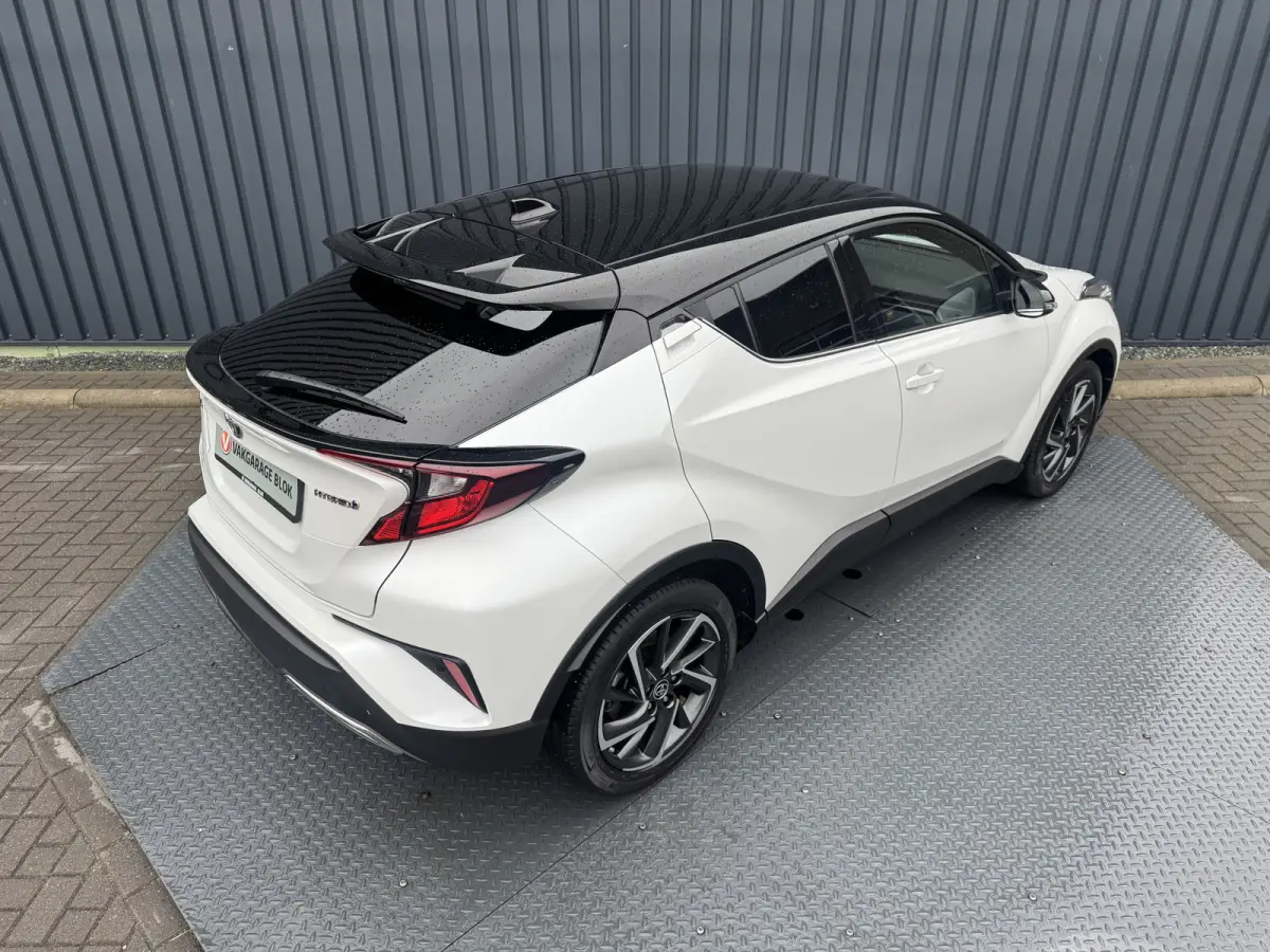 2.0 Hybrid Bi-Tone | Draadloos Apple Carplay/Android auto | PDC V+A | BSM | 10jr GARANTIE | Rijklaar!!!