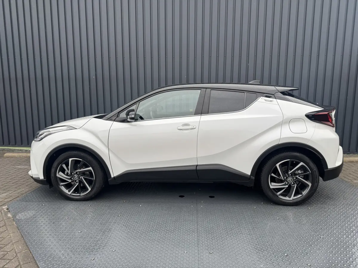 2.0 Hybrid Bi-Tone | Draadloos Apple Carplay/Android auto | PDC V+A | BSM | 10jr GARANTIE | Rijklaar!!!