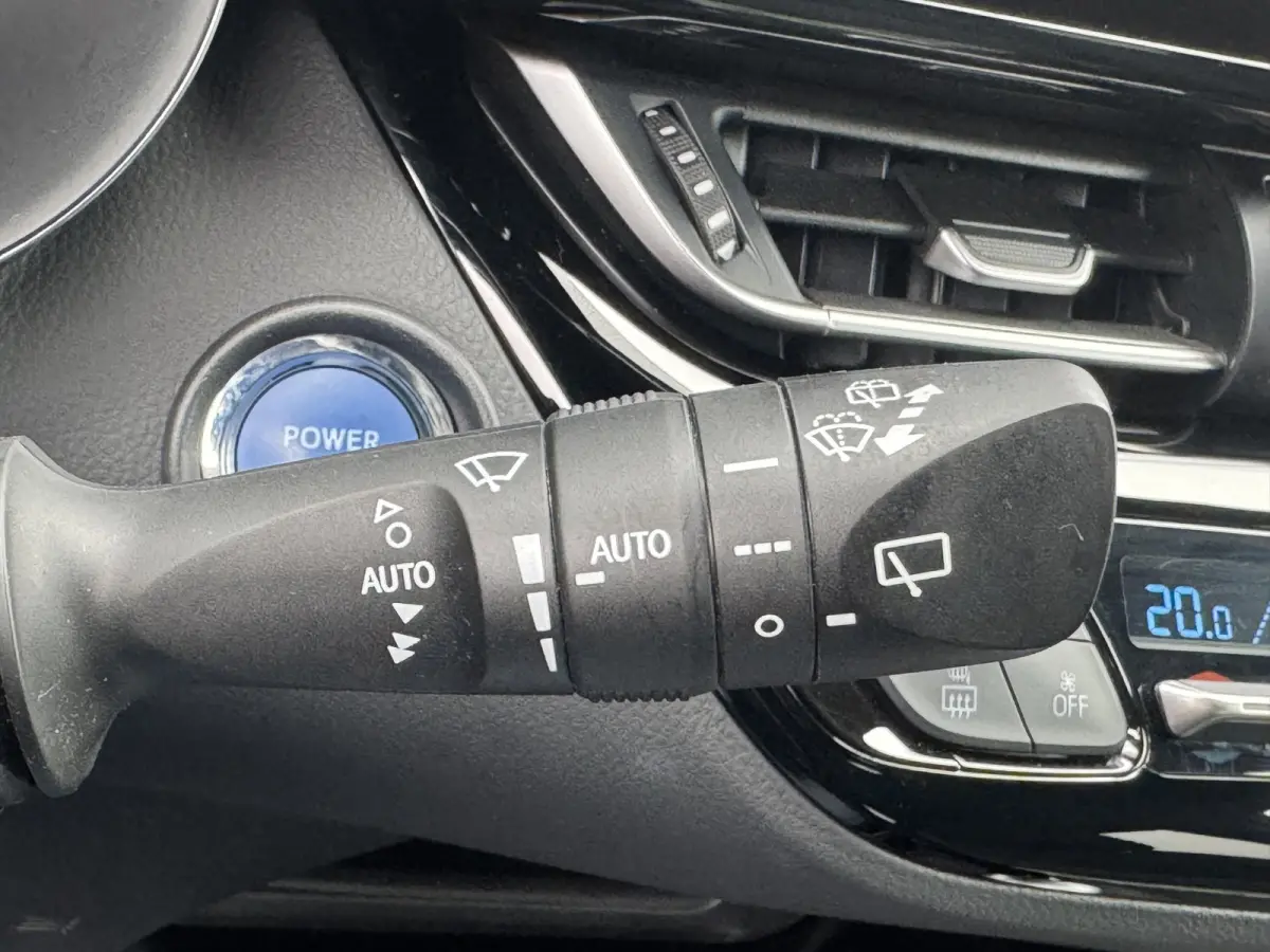 2.0 Hybrid Bi-Tone | Draadloos Apple Carplay/Android auto | PDC V+A | BSM | 10jr GARANTIE | Rijklaar!!!