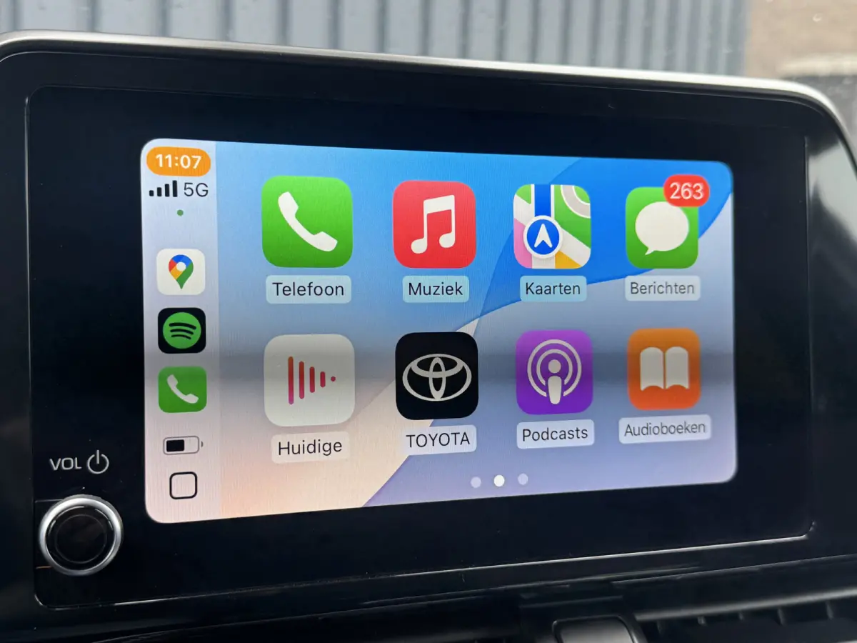 2.0 Hybrid Bi-Tone | Draadloos Apple Carplay/Android auto | PDC V+A | BSM | 10jr GARANTIE | Rijklaar!!!