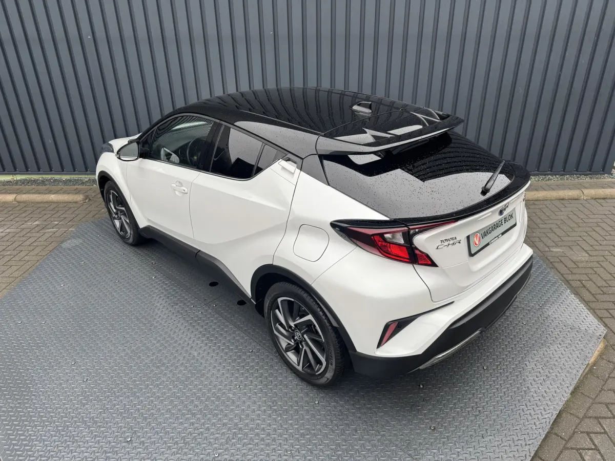 2.0 Hybrid Bi-Tone | Draadloos Apple Carplay/Android auto | PDC V+A | BSM | 10jr GARANTIE | Rijklaar!!!