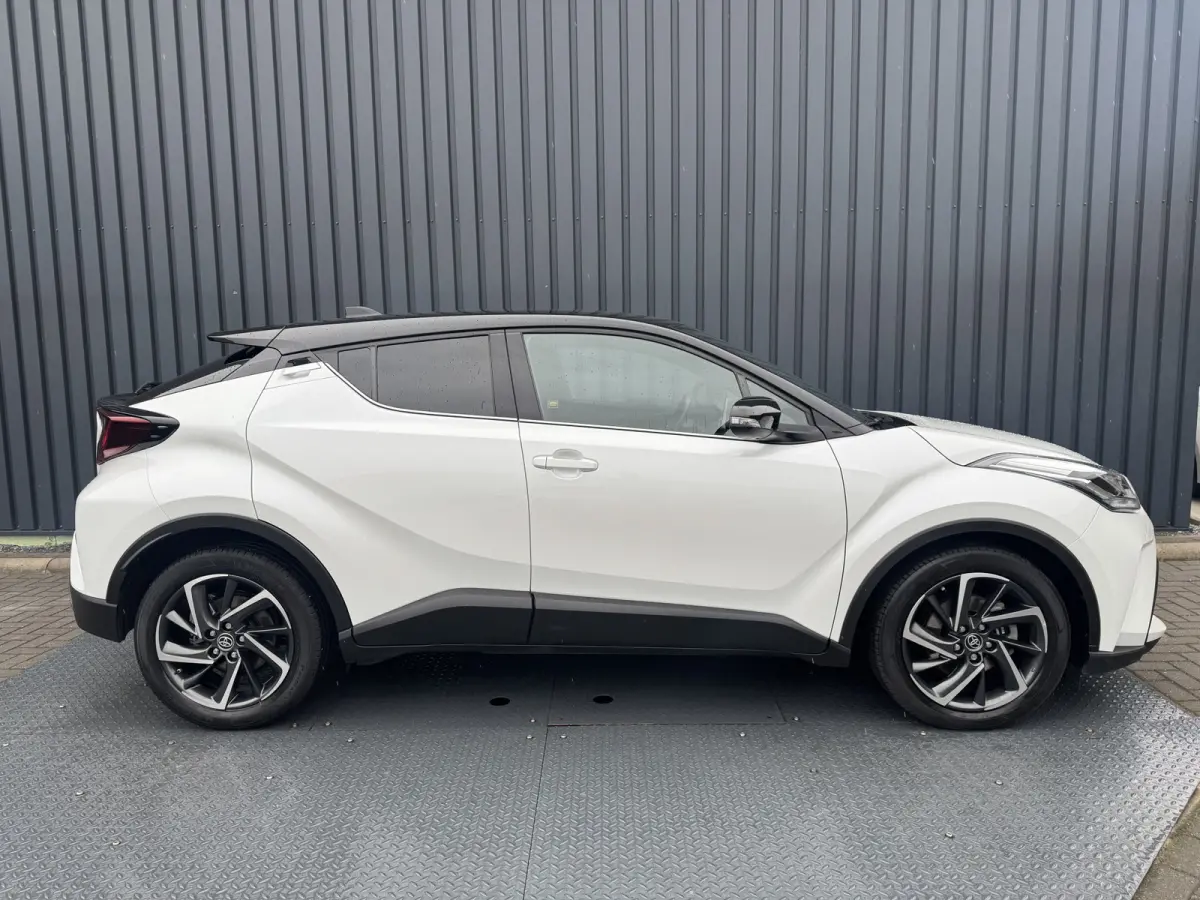 2.0 Hybrid Bi-Tone | Draadloos Apple Carplay/Android auto | PDC V+A | BSM | 10jr GARANTIE | Rijklaar!!!
