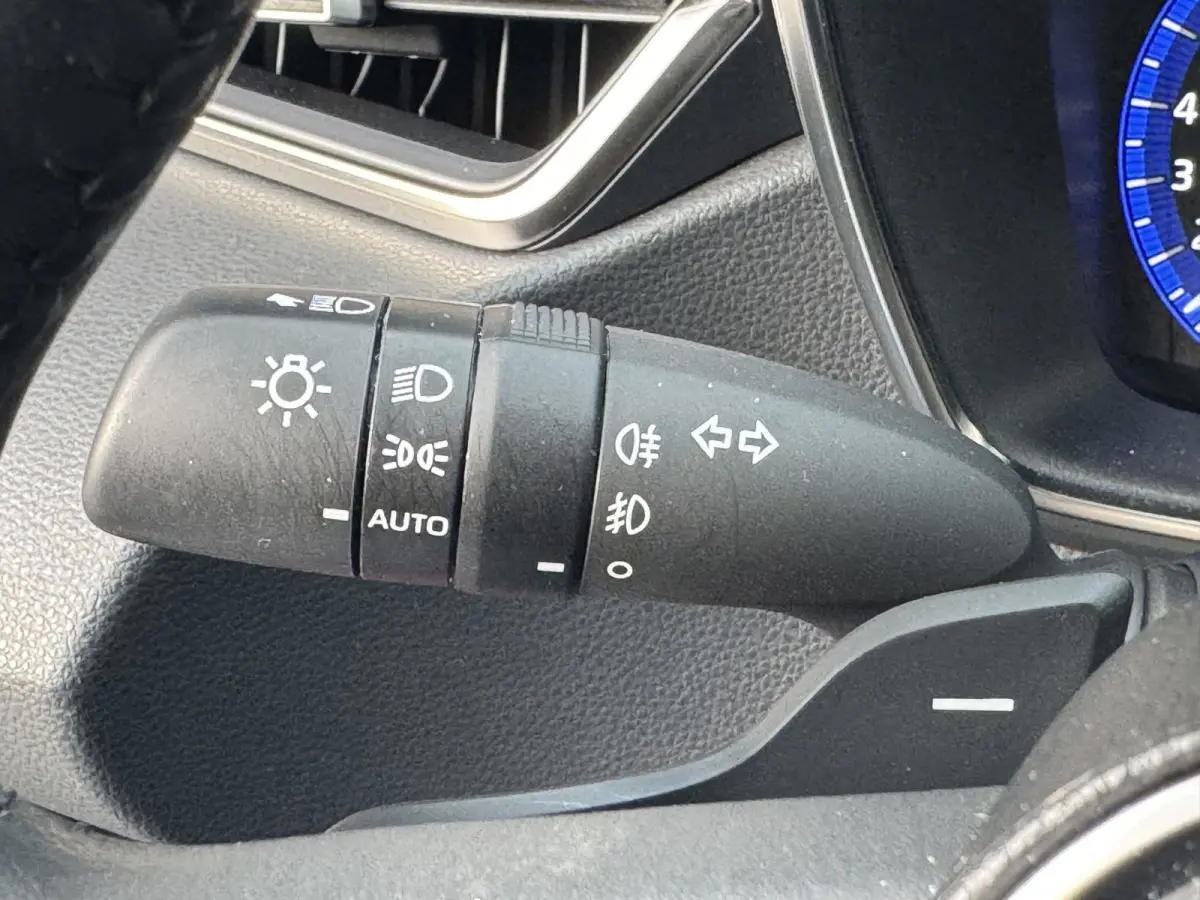 2.0 Hybrid Executive(vergelijkbaar met GR-Sport) | Schuif/-kantel dak | JBL | Head-up | Rijklaar!!