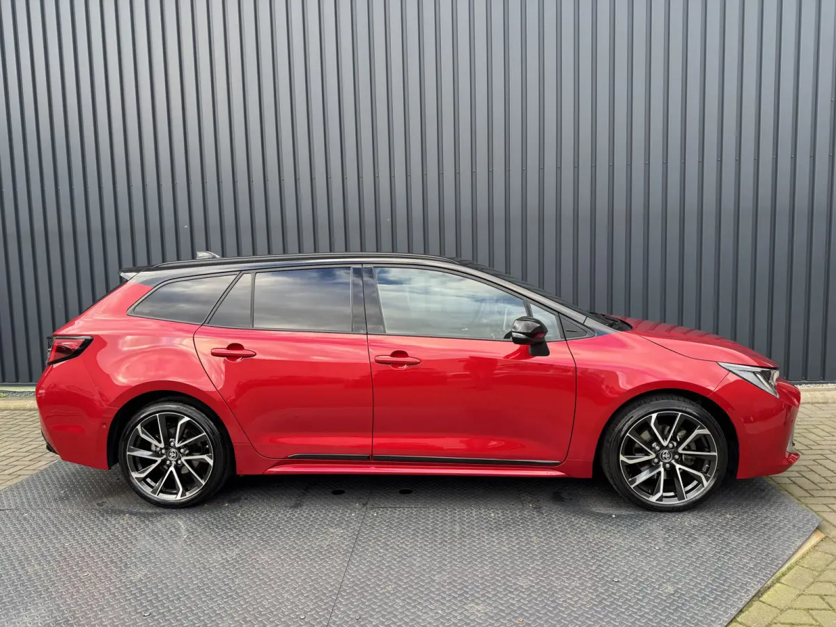2.0 Hybrid Executive(vergelijkbaar met GR-Sport) | Schuif/-kantel dak | JBL | Head-up | Rijklaar!!