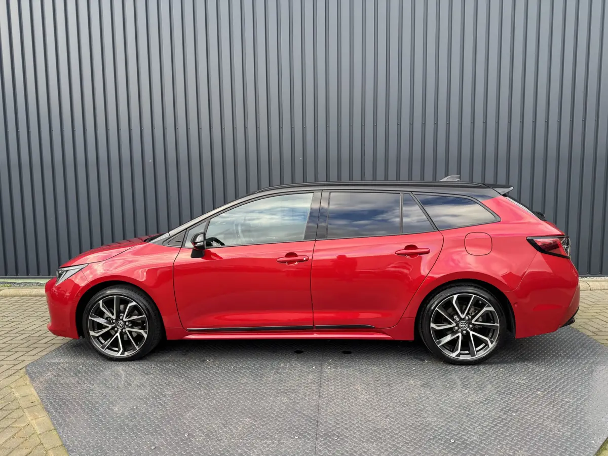 2.0 Hybrid Executive(vergelijkbaar met GR-Sport) | Schuif/-kantel dak | JBL | Head-up | Rijklaar!!