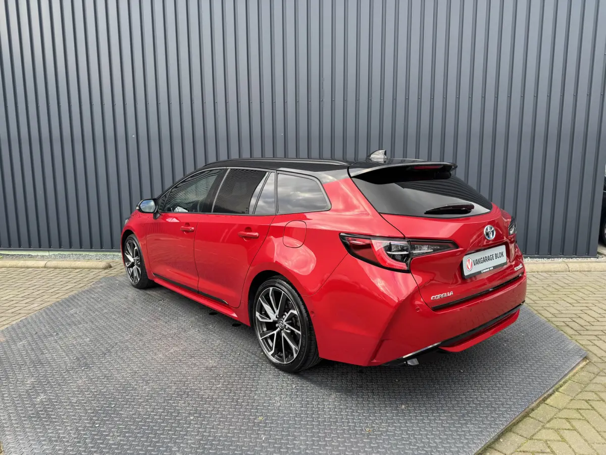 2.0 Hybrid Executive(vergelijkbaar met GR-Sport) | Schuif/-kantel dak | JBL | Head-up | Rijklaar!!
