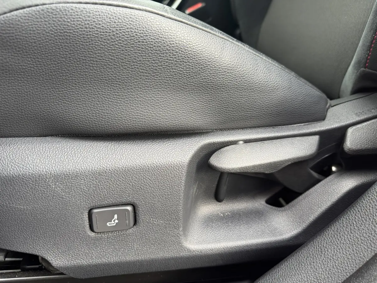 2.0 Hybrid Executive(vergelijkbaar met GR-Sport) | Schuif/-kantel dak | JBL | Head-up | Rijklaar!!