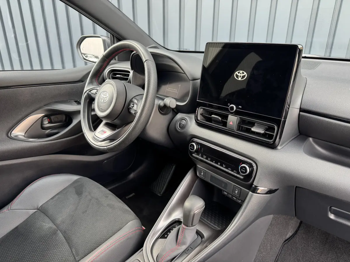1.5 Hybrid 130 Sport / Bi tone | PDC V+A | BSM | 10jr GARANTIE | Rijklaar!!