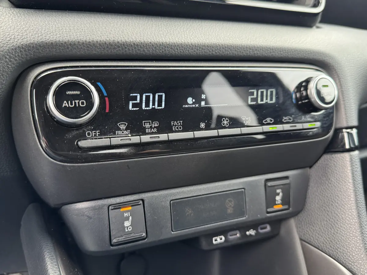 1.5 Hybrid 130 Sport / Bi tone | PDC V+A | BSM | 10jr GARANTIE | Rijklaar!!