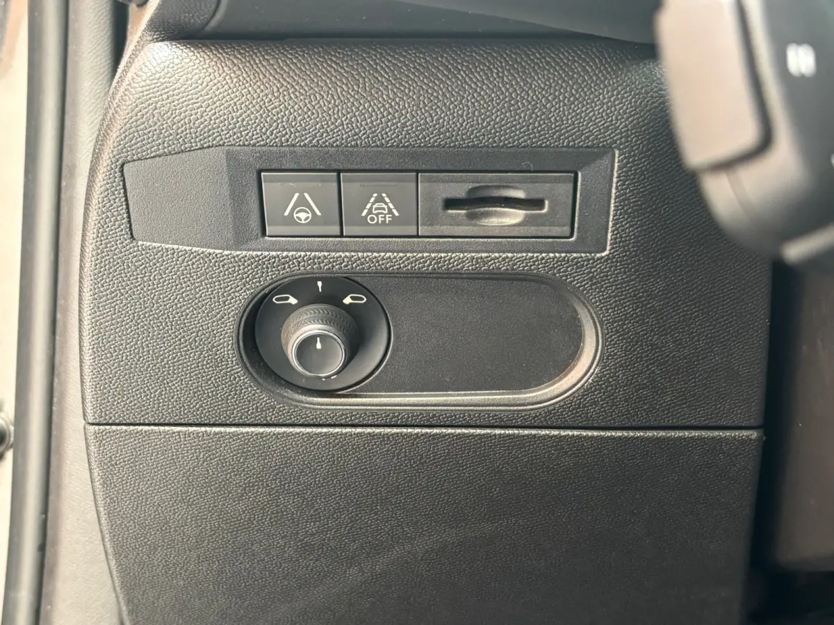 PureTech 155 EAT8 Rivoli Automaat | Carplay | Leder | Keyless |