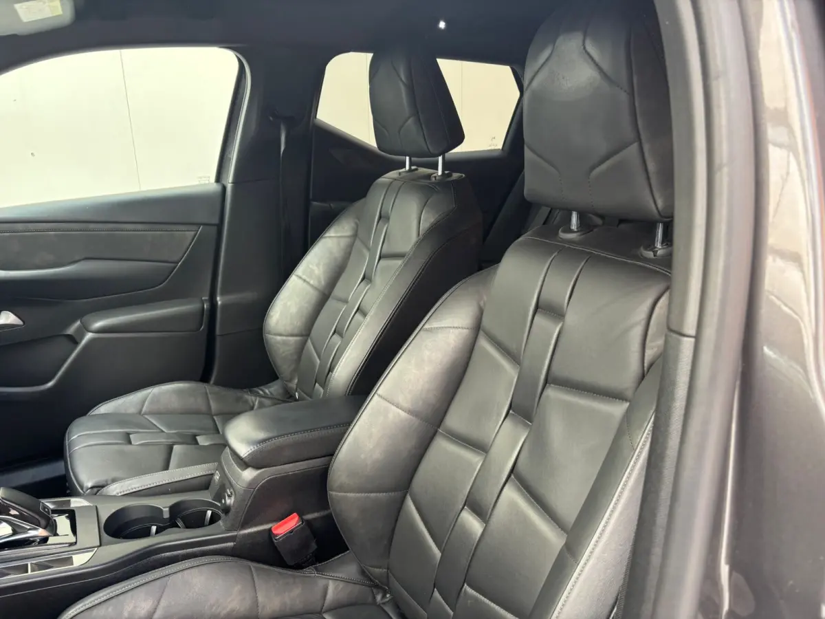 PureTech 155 EAT8 Rivoli Automaat | Carplay | Leder | Keyless |