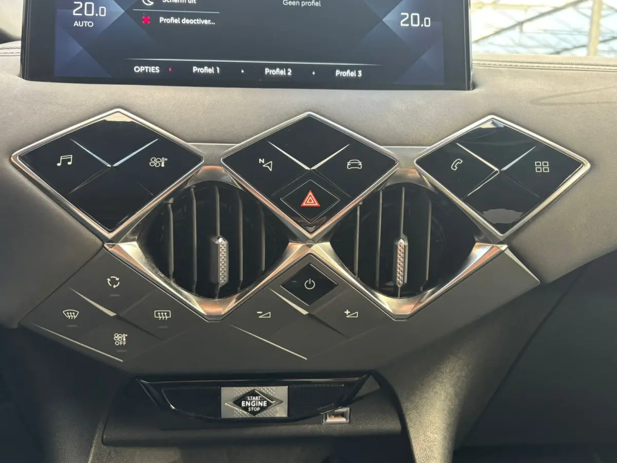 PureTech 155 EAT8 Rivoli Automaat | Carplay | Leder | Keyless |
