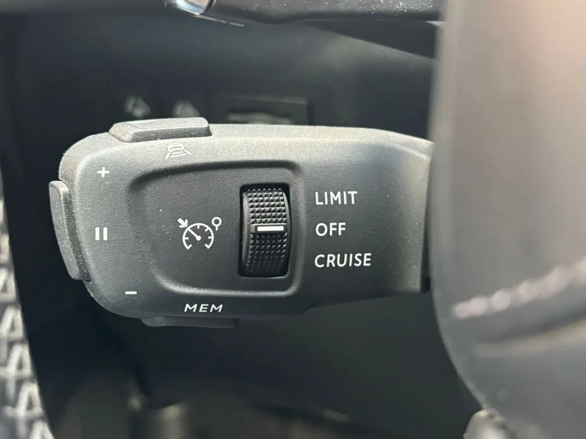 PureTech 155 EAT8 Rivoli Automaat | Carplay | Leder | Keyless |