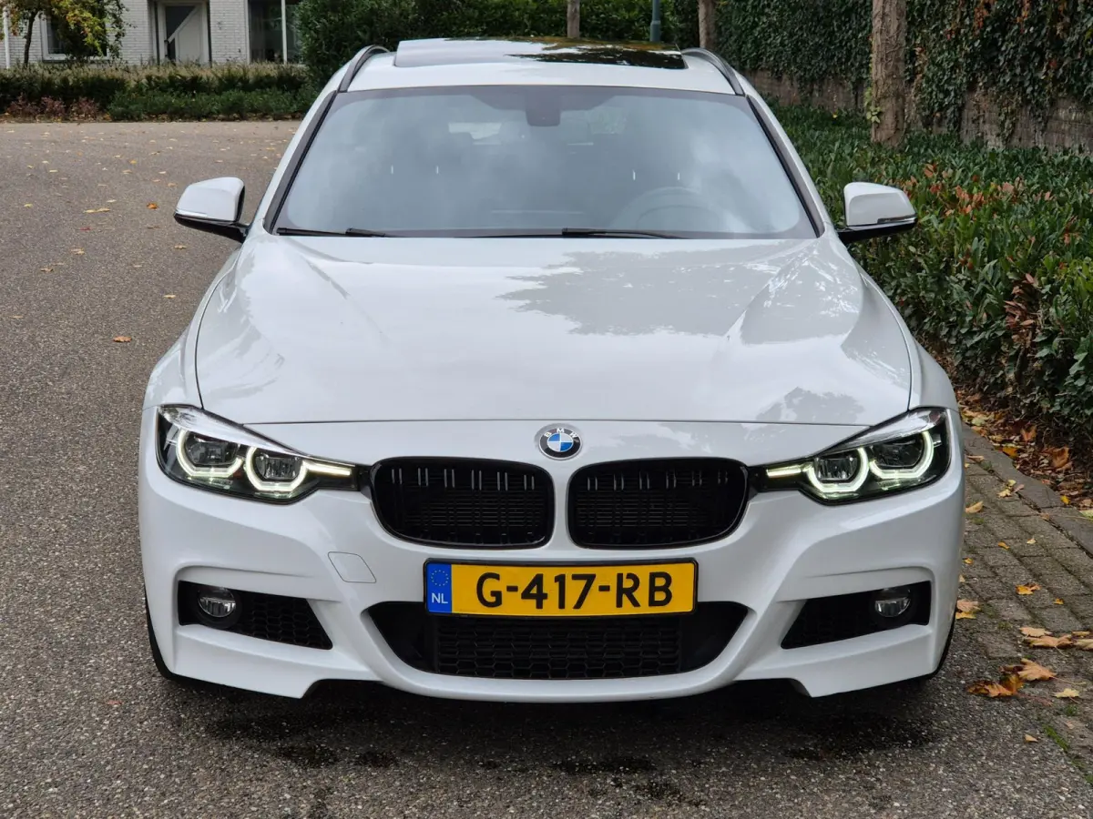 12mnd GARANTIE M Sport 11-2019 NAP Panorama CarPlay LED Breedset velgen RIJKLAAR APK 4-2027