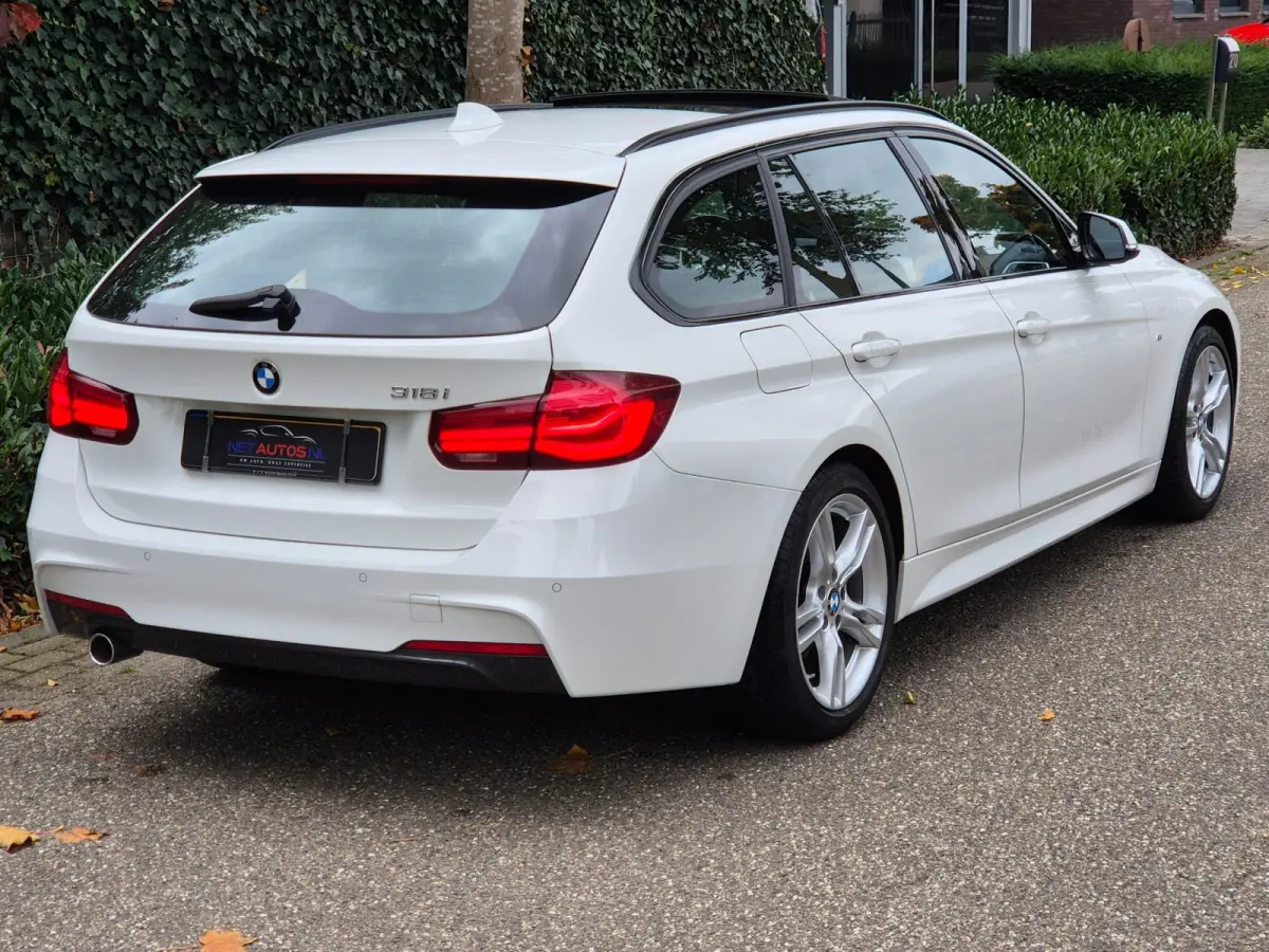 12mnd GARANTIE M Sport 11-2019 NAP Panorama CarPlay LED Breedset velgen RIJKLAAR APK 4-2027
