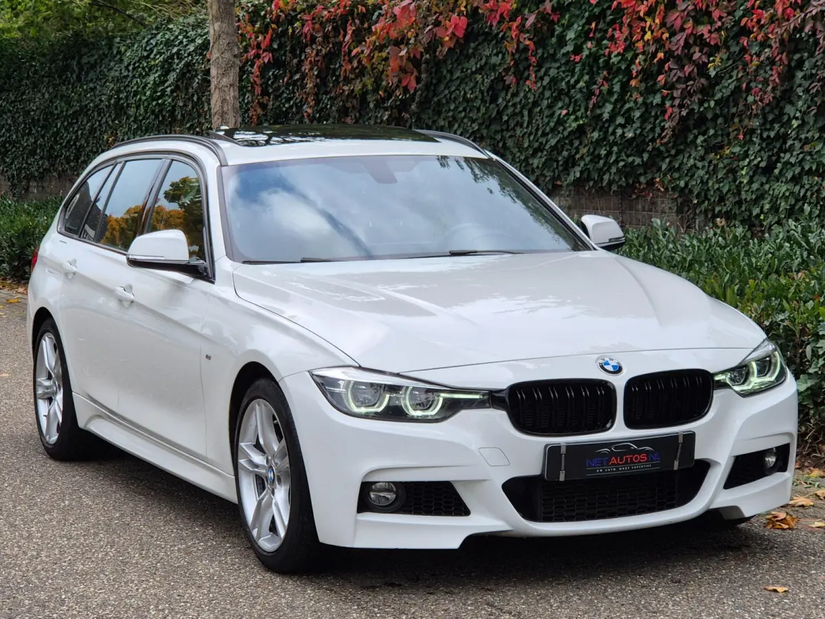 12mnd GARANTIE M Sport 11-2019 NAP Panorama CarPlay LED Breedset velgen RIJKLAAR APK 4-2027