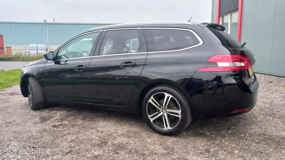 1.6 BlueHDI Blue Lease Premium