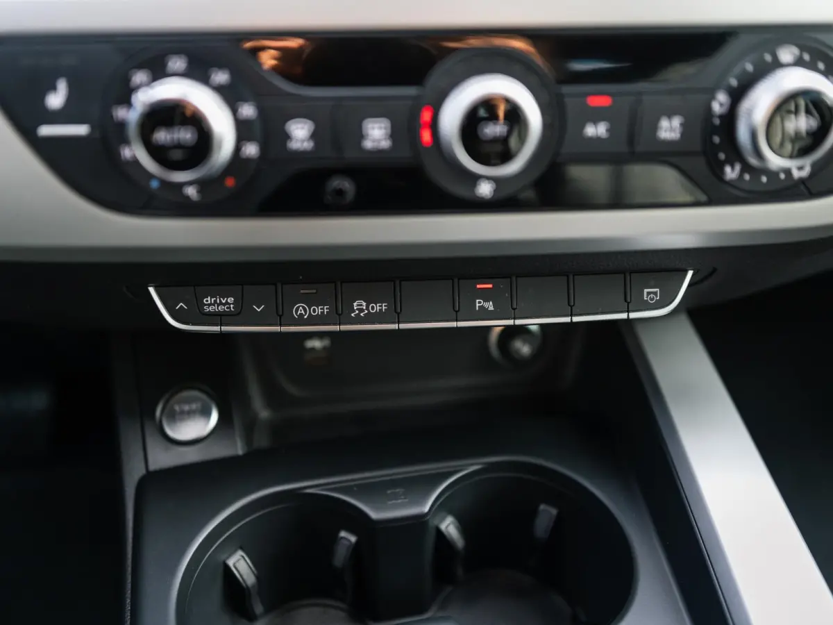 40 TFSI S edition | VIRTUAL | LEER | CAMERA |