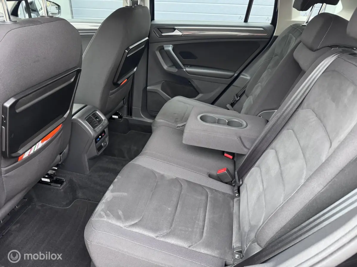 2.0 TSI 4Motion R-LINE/ DEALER ONDERHOUDEN