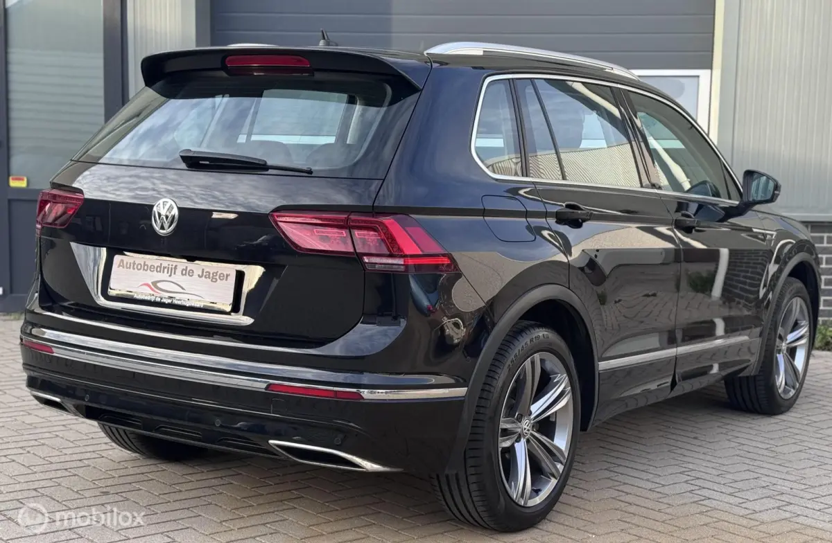 2.0 TSI 4Motion R-LINE/ DEALER ONDERHOUDEN