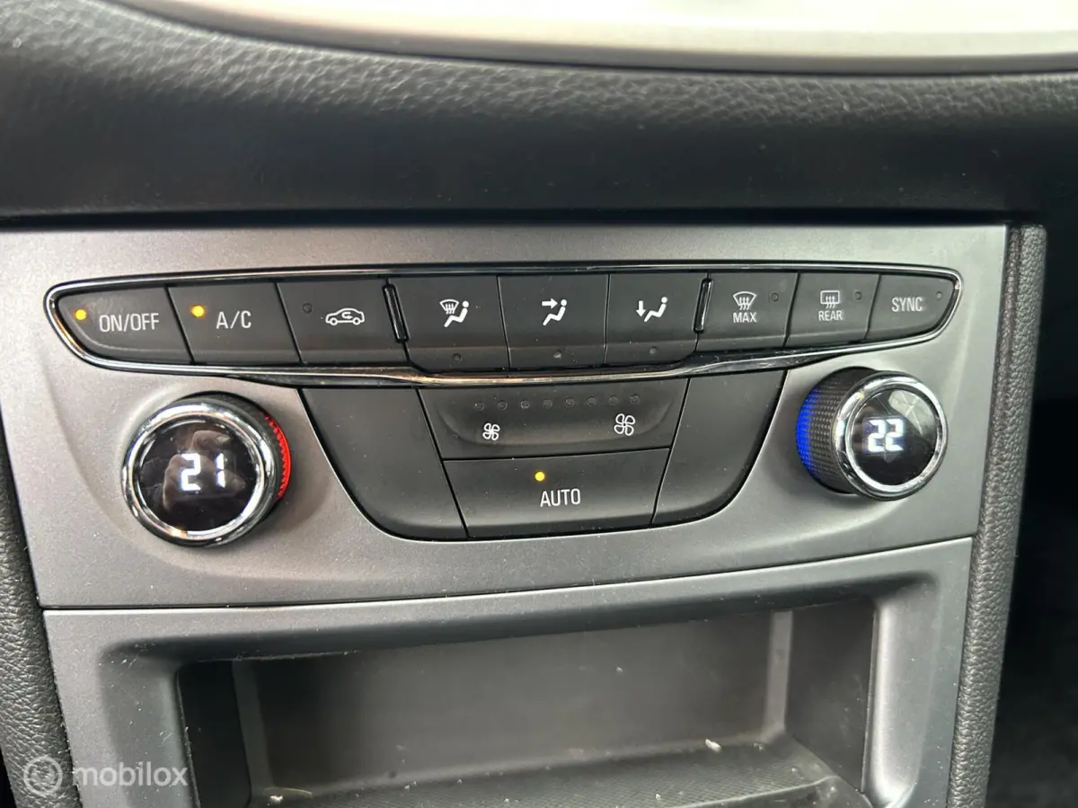 1.2 Edition 2020 * AIRCO * NAVIGATIE CARPLAY * 5D