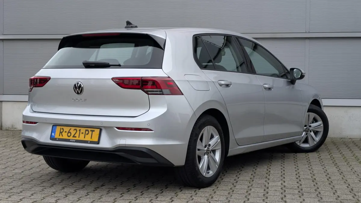 1.0 TSI 110pk Life | Camera | Navigatie | App Connect