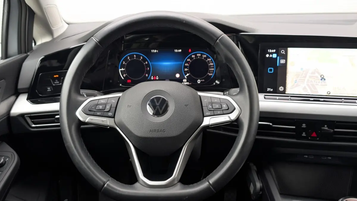1.0 TSI 110pk Life | Camera | Navigatie | App Connect