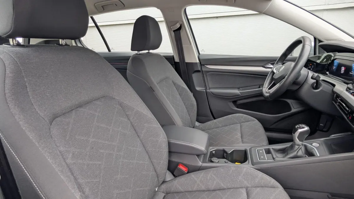 1.0 TSI 110pk Life | Camera | Navigatie | App Connect