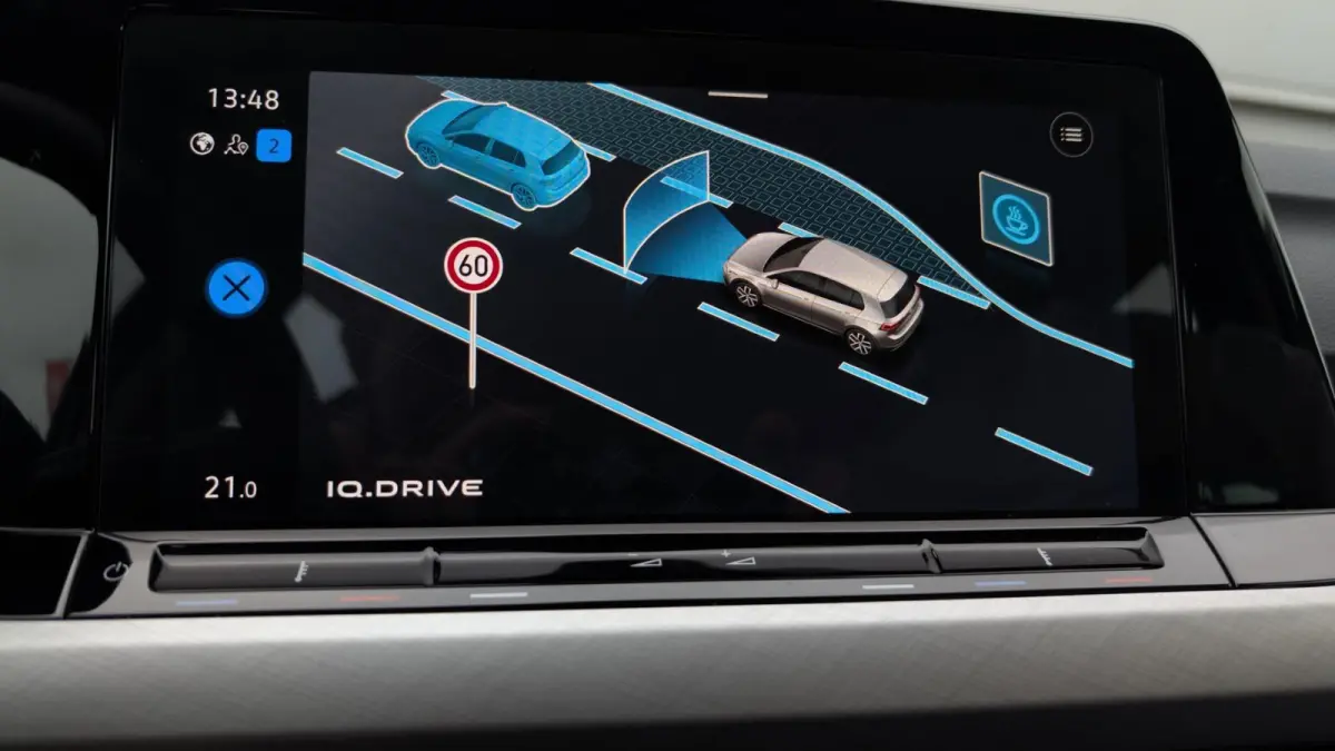 1.0 TSI 110pk Life | Camera | Navigatie | App Connect